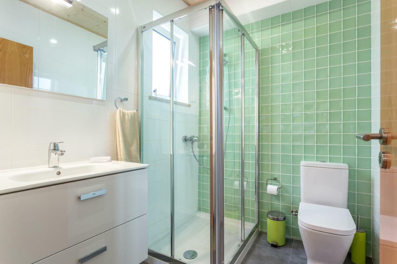 As Serenas Casa B Piscina ヴィーラ・ノーヴァ・デ・カセラ エクステリア 写真