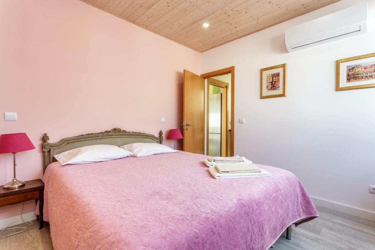 As Serenas Casa B Piscina ヴィーラ・ノーヴァ・デ・カセラ エクステリア 写真